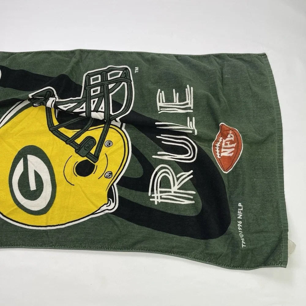 Vintage NFL Green Bay Packers 1996 Beach / Pool Towel RARE